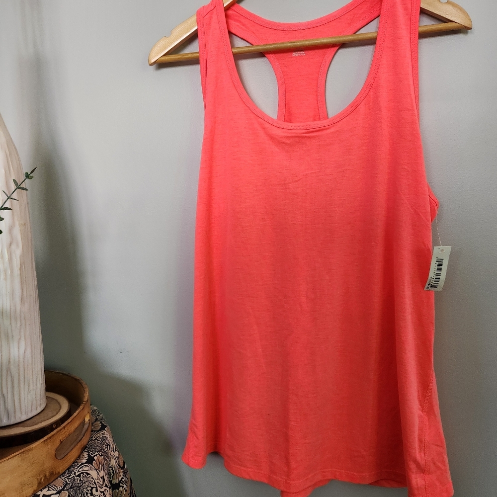 Razorback Tank Top- nwt